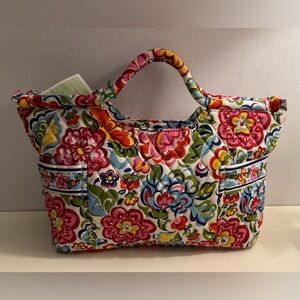 Vera Bradley Gabby bag in the Hope Garden pattern.